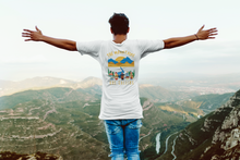 Lade das Bild in den Galerie-Viewer, Mountain Call Premium Organic T-Shirt Weiß / Schwarz / Olive
