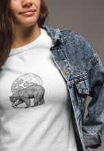 Lade das Bild in den Galerie-Viewer, Moonshine Premium Organic T-Shirt Weiß
