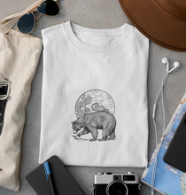 Lade das Bild in den Galerie-Viewer, Moonshine Premium Organic T-Shirt Weiß
