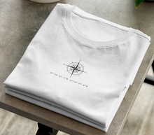 Lade das Bild in den Galerie-Viewer, Kompass Premium Organic T-Shirt Schwarz / Weiß
